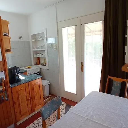 Vizkoezeli 2-4 Fos Apartman Abrahamhegy Hébergement de vacances *